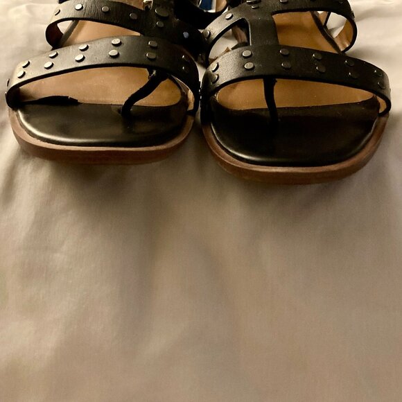 Excellent Condition, SZ 7, Franco Sarto Madalaina Studded Leather Sandals - Picture 4 of 5